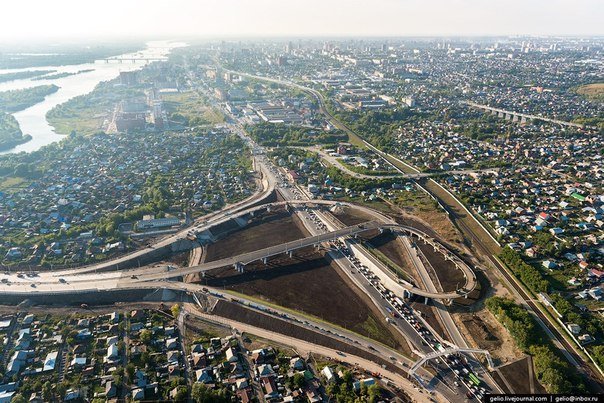 Губернатор Городецкий потребовал убрать пробку у нового моста